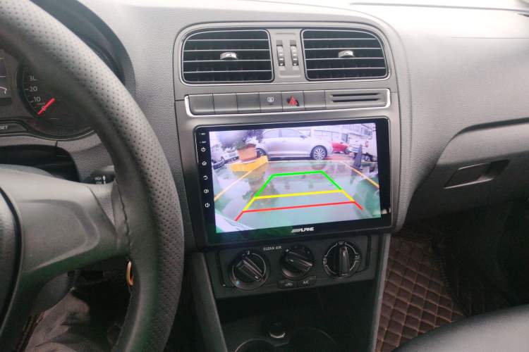 Used Volkswagen Polo 2016 1.4L Manual Fashion Model
