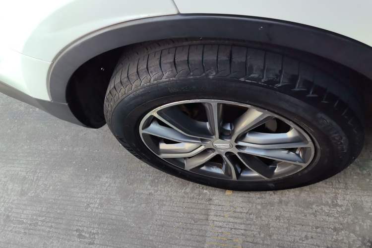 Used Geely Auto Emgrand X7 Sport 2018 2.0L Manual Two-Wheel Drive Zhiya Version
