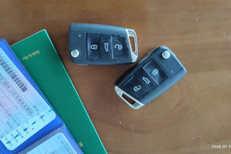 Used Volkswagen T-ROC 2019 280TSI DSG Two-Wheel Drive Comfort Version China VI Standard
