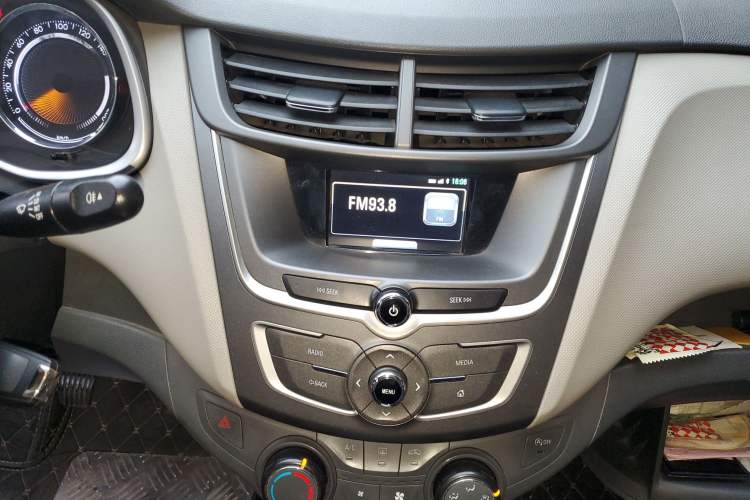 Used Chevrolet Sail 2015 Sail 3 1.5L Manual Happiness Edition