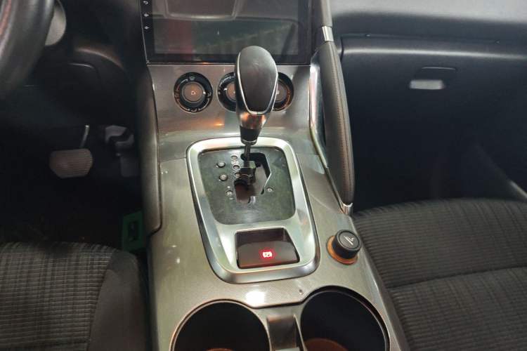 Used Peugeot 3008 2018 2.0L Automatic Classic Edition
