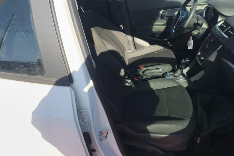 Used Buick Encore 2014 1.4T Automatic Two-Wheel Drive Urban Elite Model
