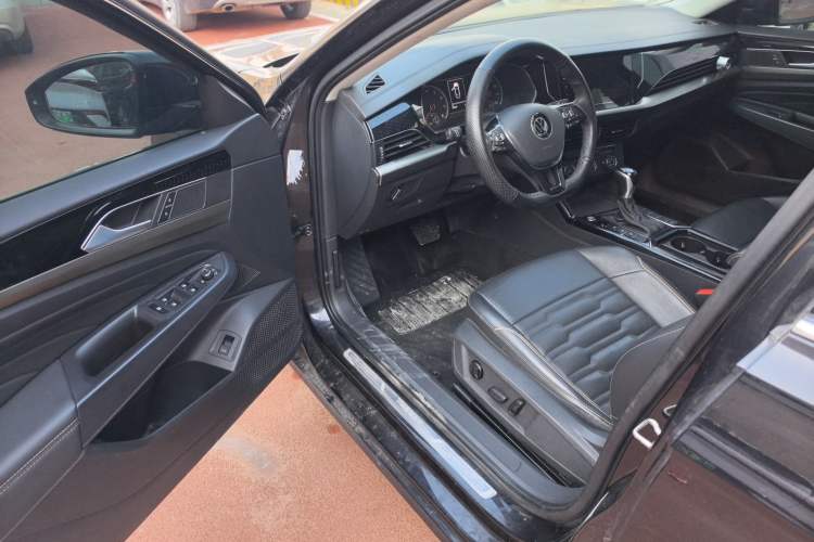 Used Volkswagen Passat 2021 330TSI Elite Edition
