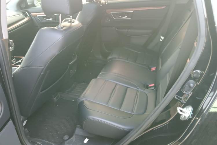 Used Honda CR-V 2017 240TURBO CVT Front-Wheel Drive Fashion Edition