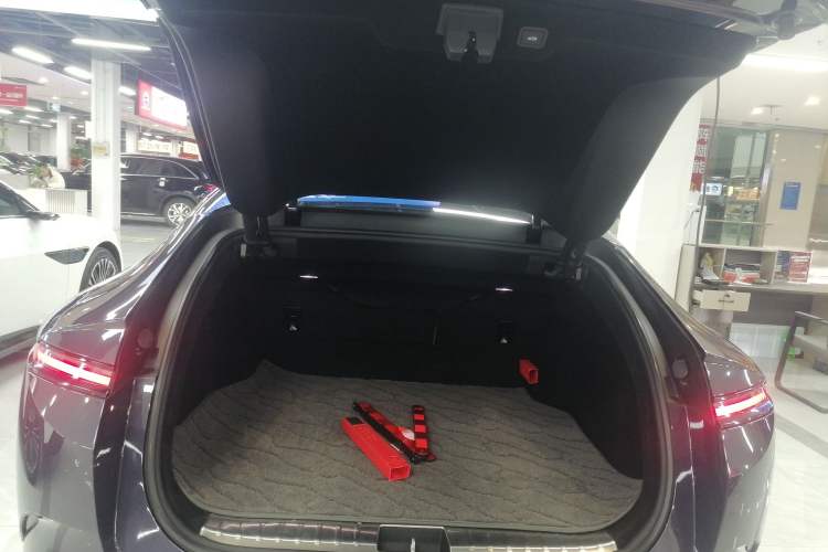 Used  12 2024 650 Three-Laser Four-Wheel Drive Performance Edition
