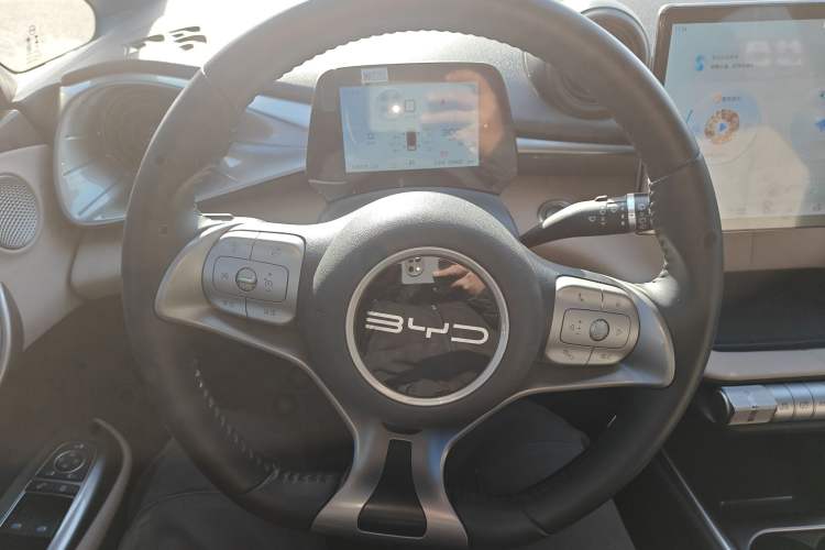 Used BYD Dolphin 2023 420 km Fashion Edition