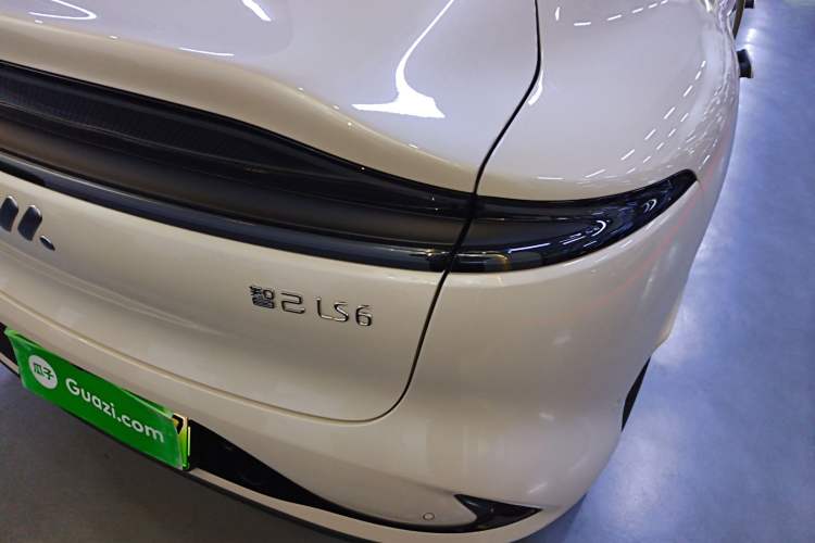 Used  LS6 2023 Max Long-Range Version
