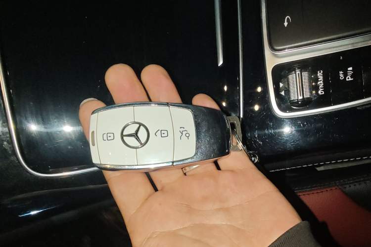 Used Mercedes-Benz GLC Coupe 2021 GLC 260 4MATIC Coupe SUV
