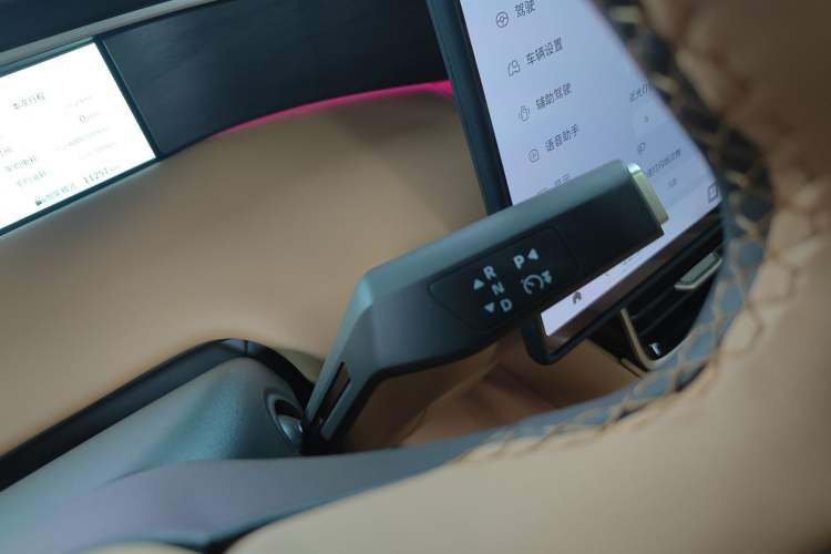 Used Dongfeng Aeolus Aeolus L8 2025 Model 185KM Dream Edition