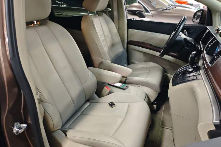 Used Buick GL8 2018 28T Luxury Model China VI Standard
