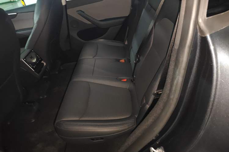 Used Tesla Model Y 2025 Rear-Wheel Drive First Edition