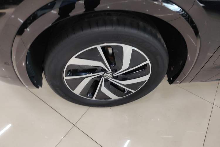 Used Volkswagen Viloran 2023 380TSI Luxury Edition

