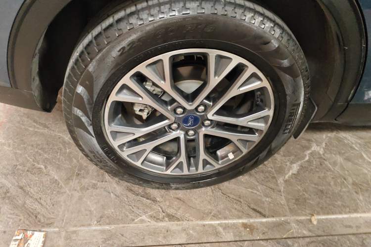 Used Ford Escape 2020 EcoBoost 245 Two-Wheel-Drive Titanium Edition
