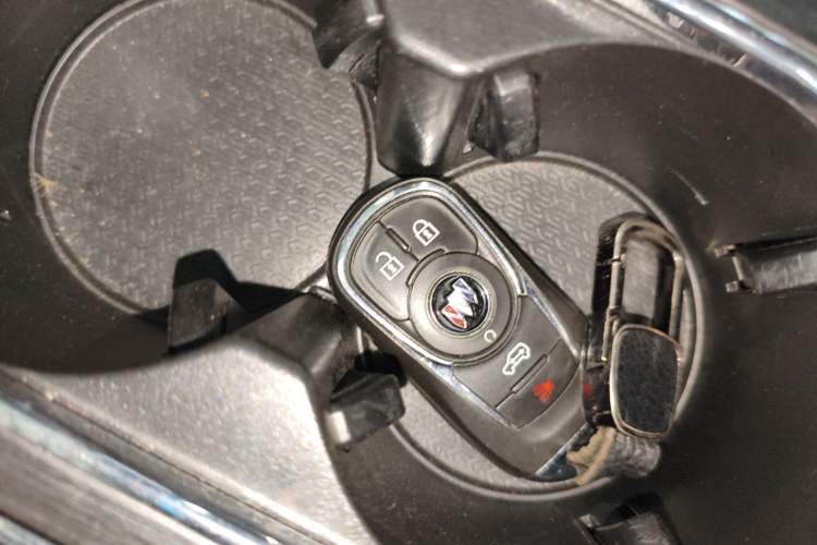 Used Buick GL8 2022 ES Landtrek 653T Comfort Edition
