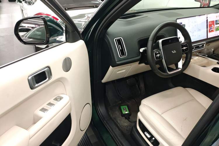 Used Li Auto L9 2022 Max model