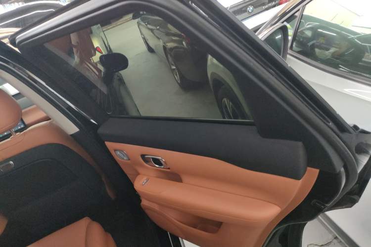 Used Leapmotor C16 2024 Range-Extended 200 Luxury Edition
