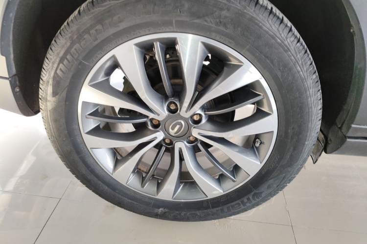 Used GAC Trumpchi GS8 2017 320T Two-Wheel Drive Luxury Smart Connectivity Version (7 Seats)
