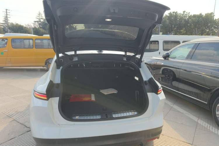 Used Nio ET5T 2024 75kWh Touring