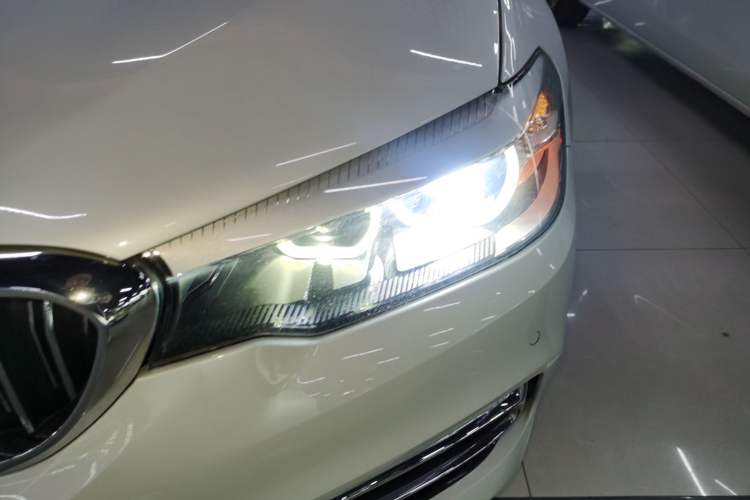 Used BMW 5 Series 2019 525Li Luxury Package