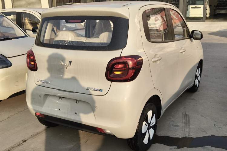 Used Wuling Hongguang MINIEV 2025 Four-Door Version Advanced Edition
