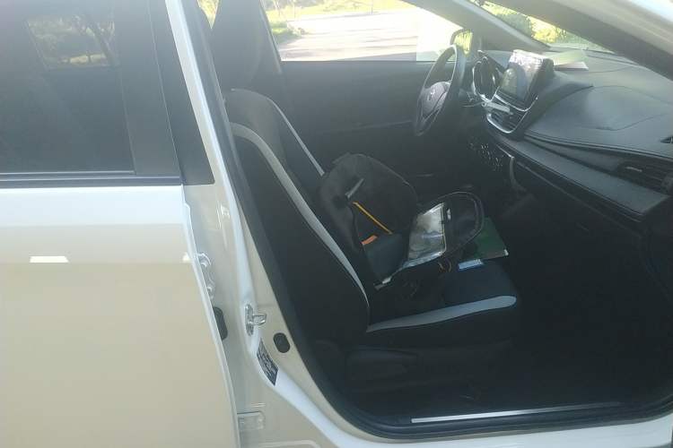 Used Toyota YARiS L 2020 1.5L CVT Leading Edition
