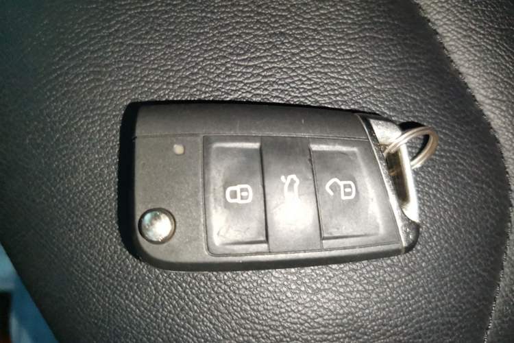 Used Volkswagen Tayron 2021 330TSI Two-Wheel Drive Luxury Smart Connectivity Version
