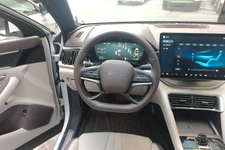 Used BYD Song PLUS New Energy 2025 DM-i Intelligent Driving 160KM Flagship Model
