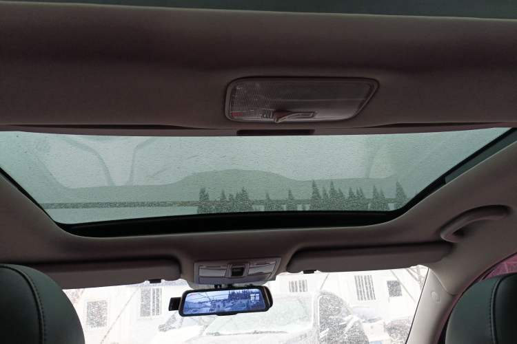 Used Kia Sportage R 2015 2.0L Automatic Two-Wheel Drive DLX Model