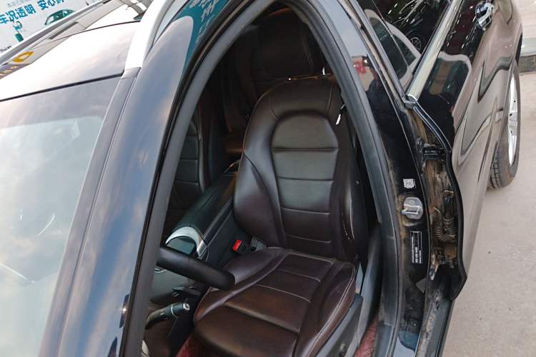 Used Mercedes-Benz GLC 2020 GLC 260 L 4MATIC Dynamic Model