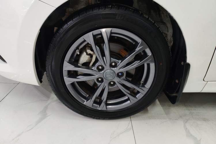 Used Changan Eado DT 2019 1.6L Manual Comfort Model China VI Standard