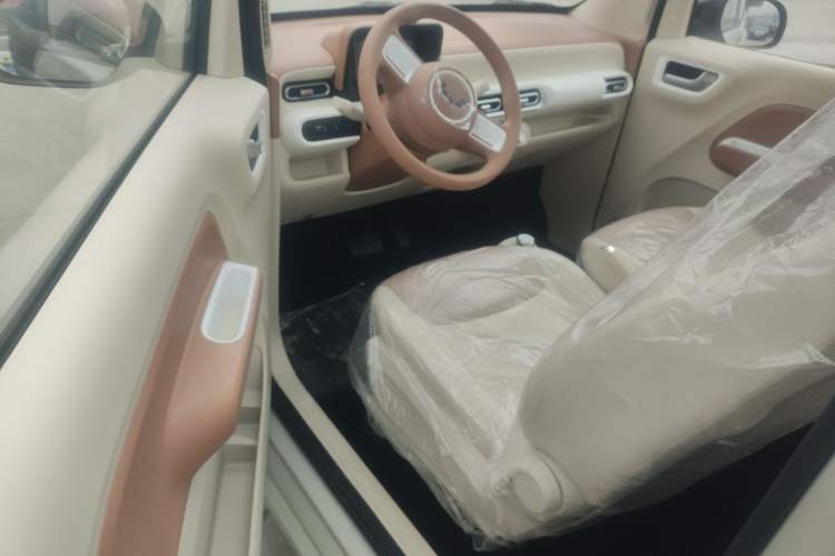 Used Wuling Hongguang MINIEV 2024 3rd Generation 215km Youth Edition