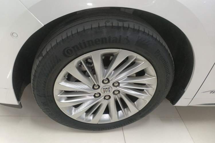 Used Buick Century 2025 2.0T Six-Seater YinShi Edition
