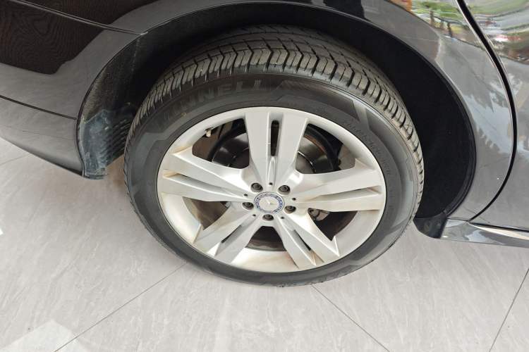 Used Mercedes-Benz R-Class 2017 R 320 4MATIC Business Edition Prestige Model
