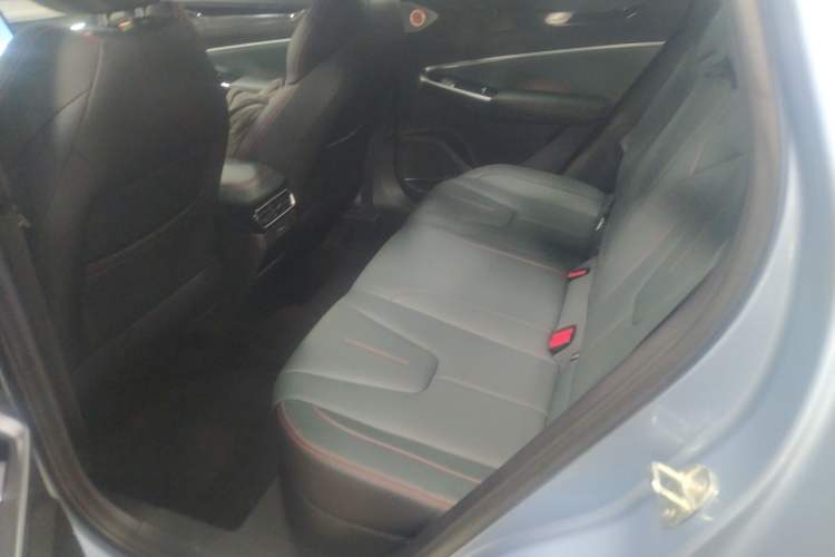 Used Geely Auto Emgrand X7 Sport 2024 1.5TD Prestige Edition
