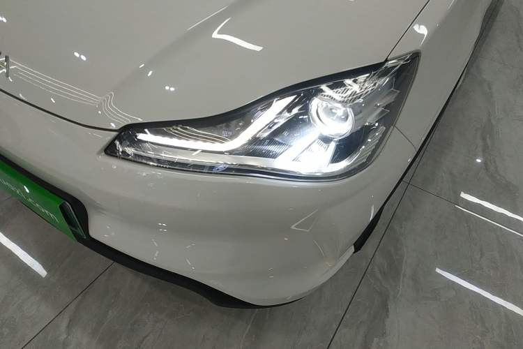 Used NETA V 2021 Long-Range Entertainment Edition Upgrade Model