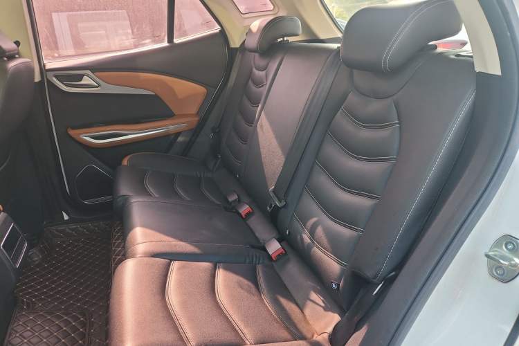 Used Zotye T300 2017 1.5T CVT Premium Edition
