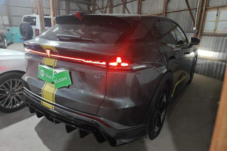 Used  S07 2023 200Max Range-Extended Version
