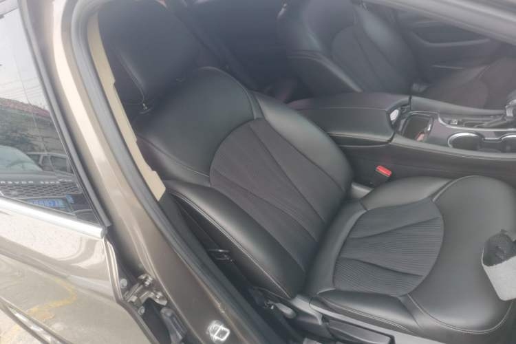 Used Buick Envision 2016 20T Two-Wheel Drive Leading Version