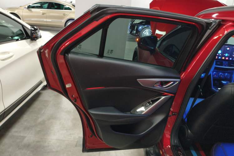 Used Mazda CX-4 2016 2.0L Automatic 2WD Blue Sky Dynamic Edition
