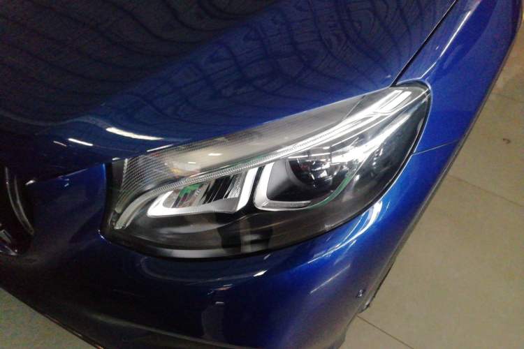 Used Mercedes-Benz GLC 2018 GLC 260 4MATIC Luxury Model