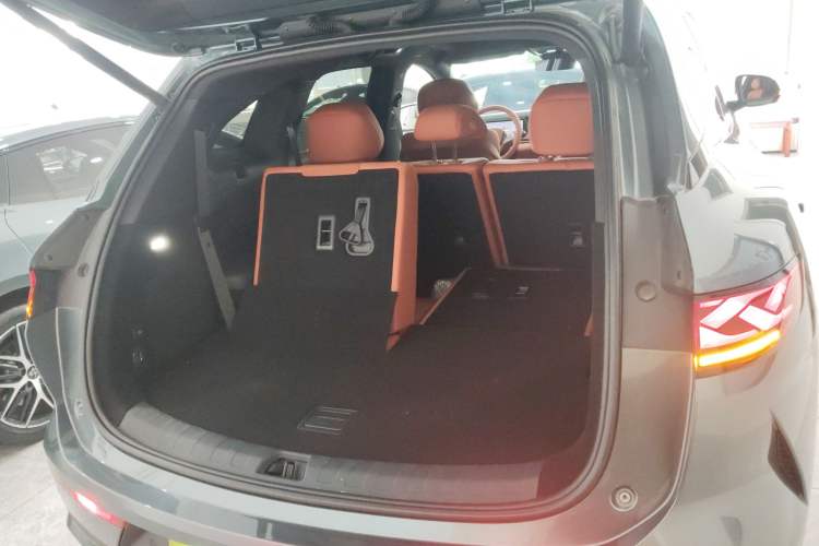 Used BYD Tang L 2025 EV 600KM All-Wheel-Drive LiDAR Flagship Model