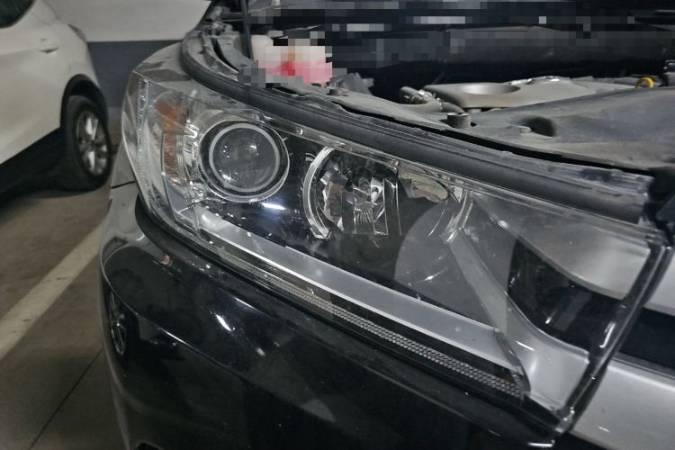 Used Toyota Highlander 2018 2.0T Four-Wheel Drive Luxury Edition 7 Seats China V Emission Standard
