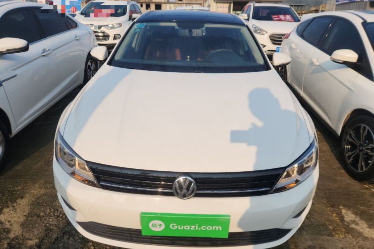 Used Volkswagen Lamando 2017 230TSI DSG Fashion Edition
