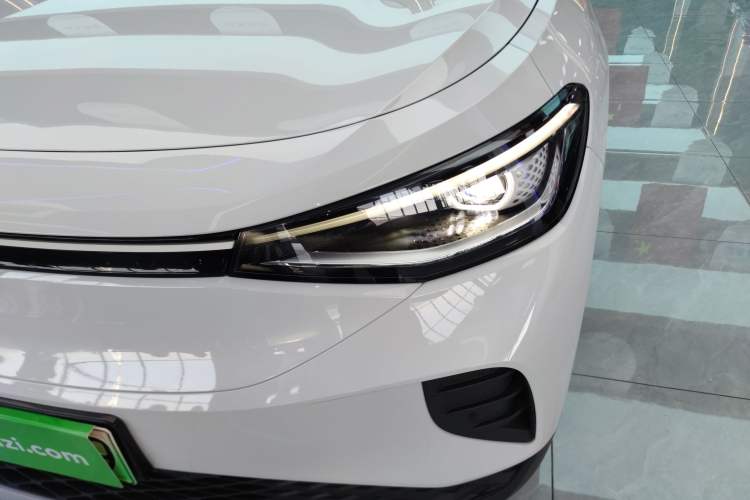 Used Volkswagen ID.4 CROZZ 2022 Long-Range PURE+ Edition
