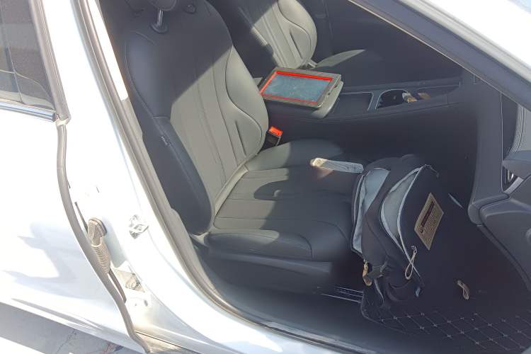 Used Roewe D7 2025 DMH 125km World Champion Edition
