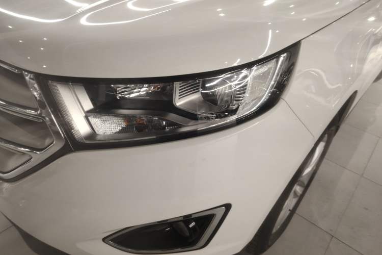 Used Ford Edge 2018 Facelifted EcoBoost 245 Two-Wheel-Drive Platinum Edition 5 Seats China V Emission Standard
