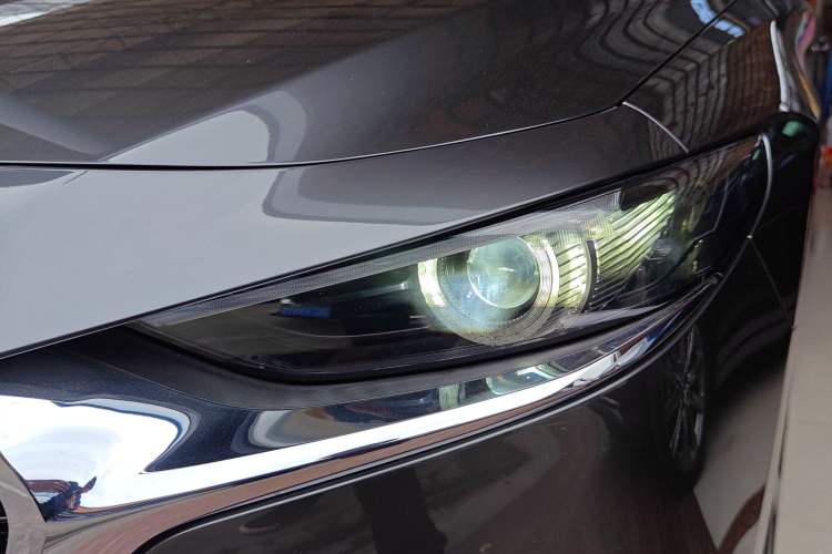 Used Mazda Mazda 3 Axela 2022 2.0L Automatic Zhi Rui Obsidian Edition