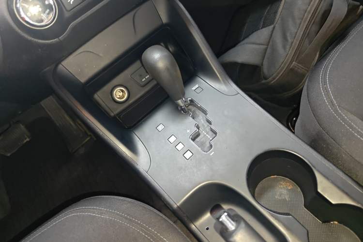 Used Hyundai ix35 2013 2.0L Automatic 2WD Comfort GL China IV Standard
