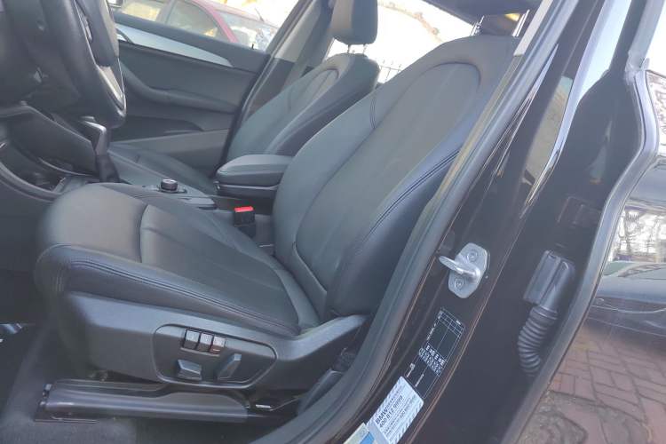 Used BMW X1 2019 sDrive20Li Leading Model
