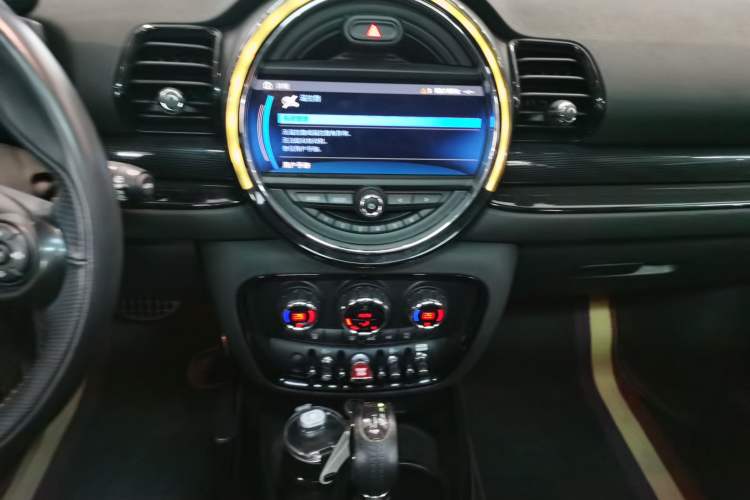 Used  Clubman 2018 1.5T COOPER Racing Driver